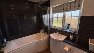 Photo 16- click for photo gallery